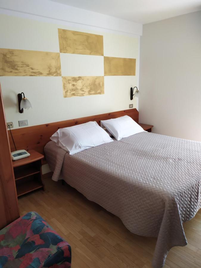 Albergo Ristorante Cacciatori Auronzo di Cadore Εξωτερικό φωτογραφία